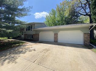 4020 2nd Pl NW, Rochester, MN 55901