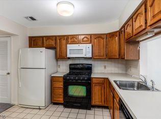 19 Boulder Run Rd #19, Paterson, NJ 07501