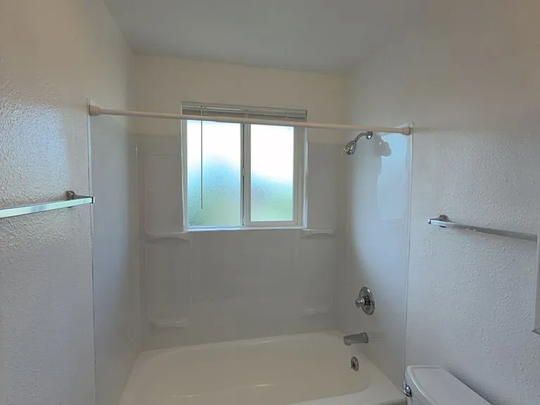 Cedar Mill Apartments — Photo 30
