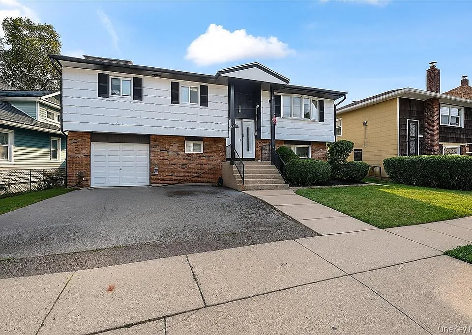 22 Hudson Pl