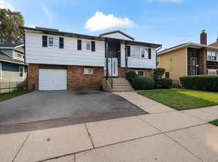 22 Hudson Pl, Hempstead, NY 11550