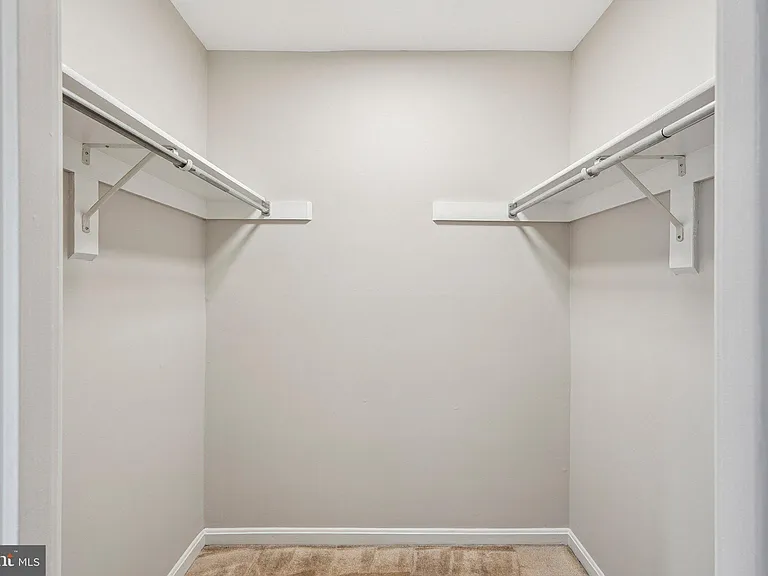 2917 Village Spring Ln — Photo 17
