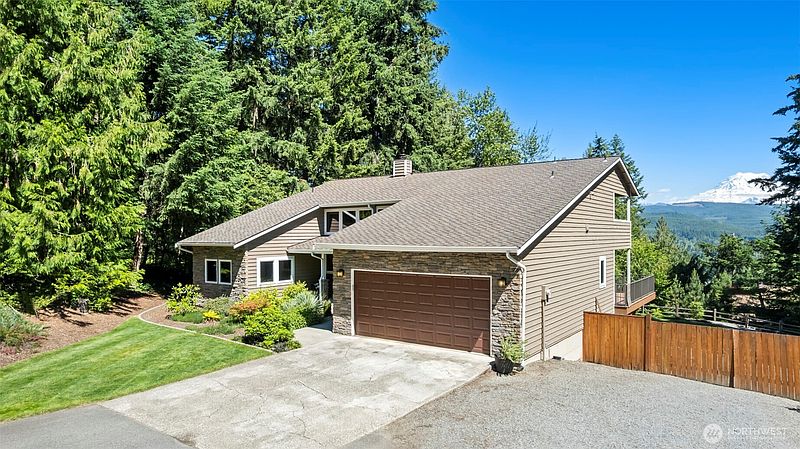 2nd image of 22715 Country Drive E
