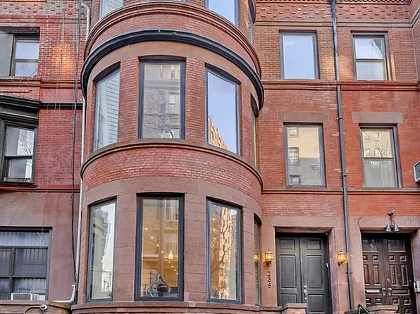 238 W 74th St, New York, NY 10023