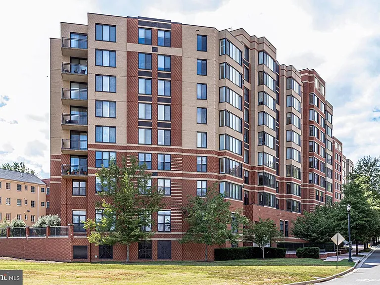 2220 Fairfax Dr #803 — Photo 36