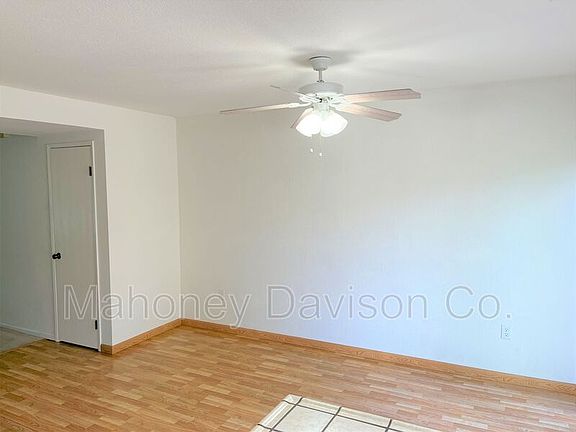 5th image of 133 Countrywood Ct