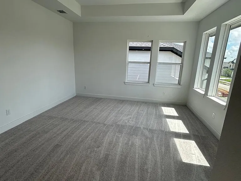 9834 Violet Landing Ln — Photo 10