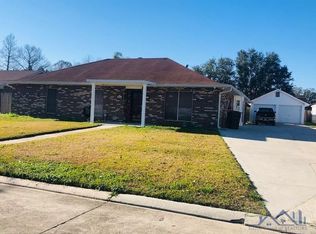 217 Lake Crescent Cir, Houma, LA 70360