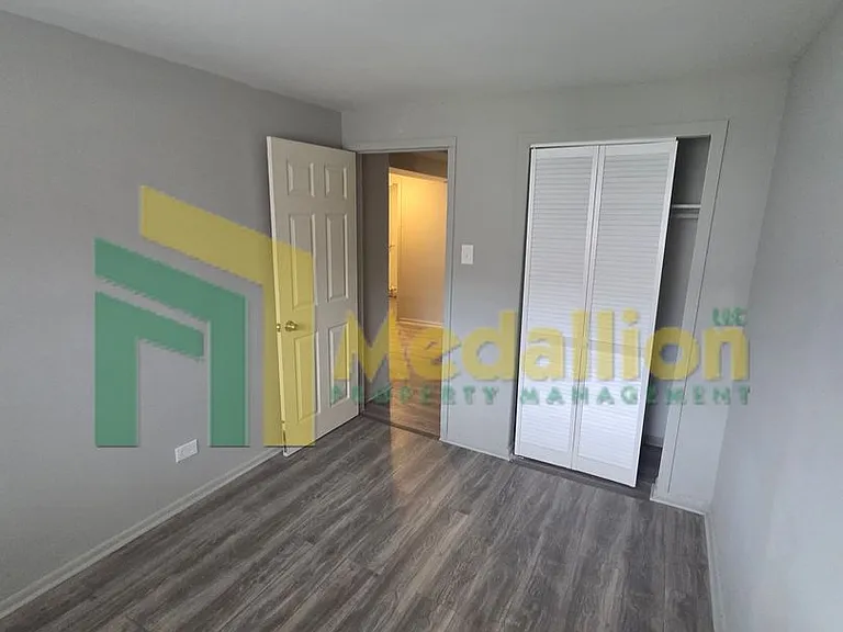 10635 S Cottage Grove Ave — Photo 16