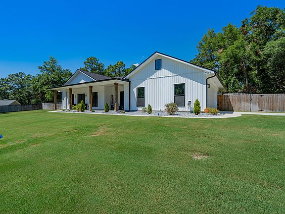 4th image of 3094 Honey Ln