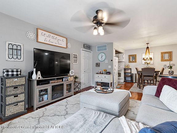 4th image of 330 Shore Drive #E-4