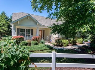 3598 Mill Point Dr SE, Kentwood, MI 49512