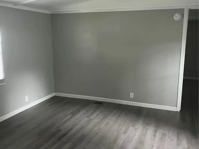 Cottonwood Ln — Photo 3