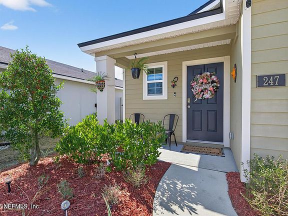 4th image of 247 CAMINHA Road