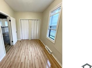 2945 N 23rd St, Milwaukee, WI 53206