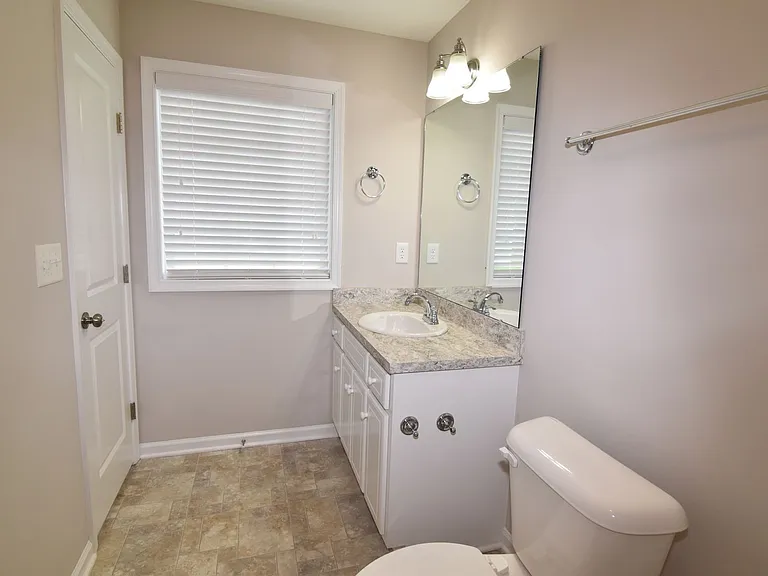 1942 Sapphire Rd — Photo 13