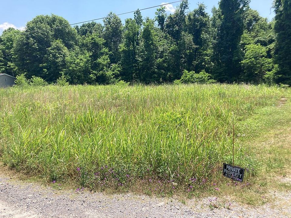 2nd image of 115 Freedom Ln