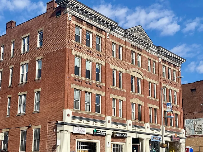69 S Pleasant St #7 — Photo 8