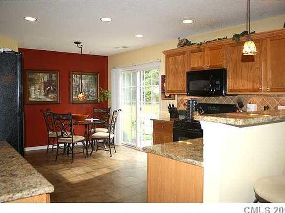 3rd image of 2008 Southwind Trail Dr