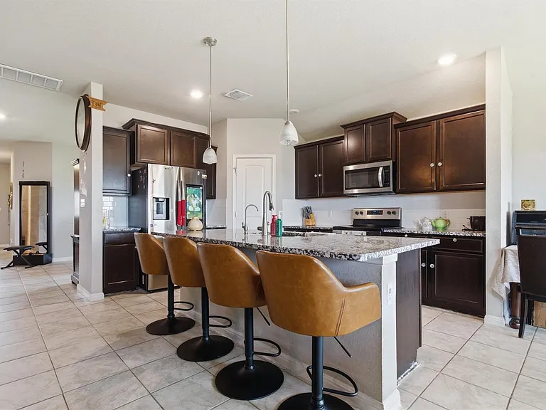 229 Cinnamon Loop — Photo 9