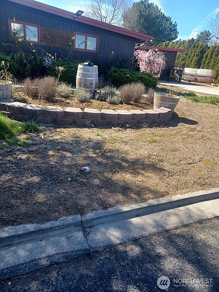4th image of 533 Fairchild Loop