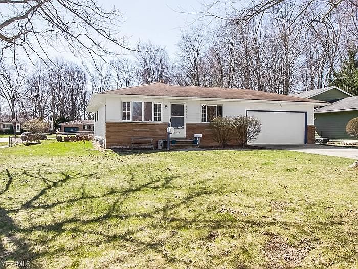 1st image of 23825 Oak Ln