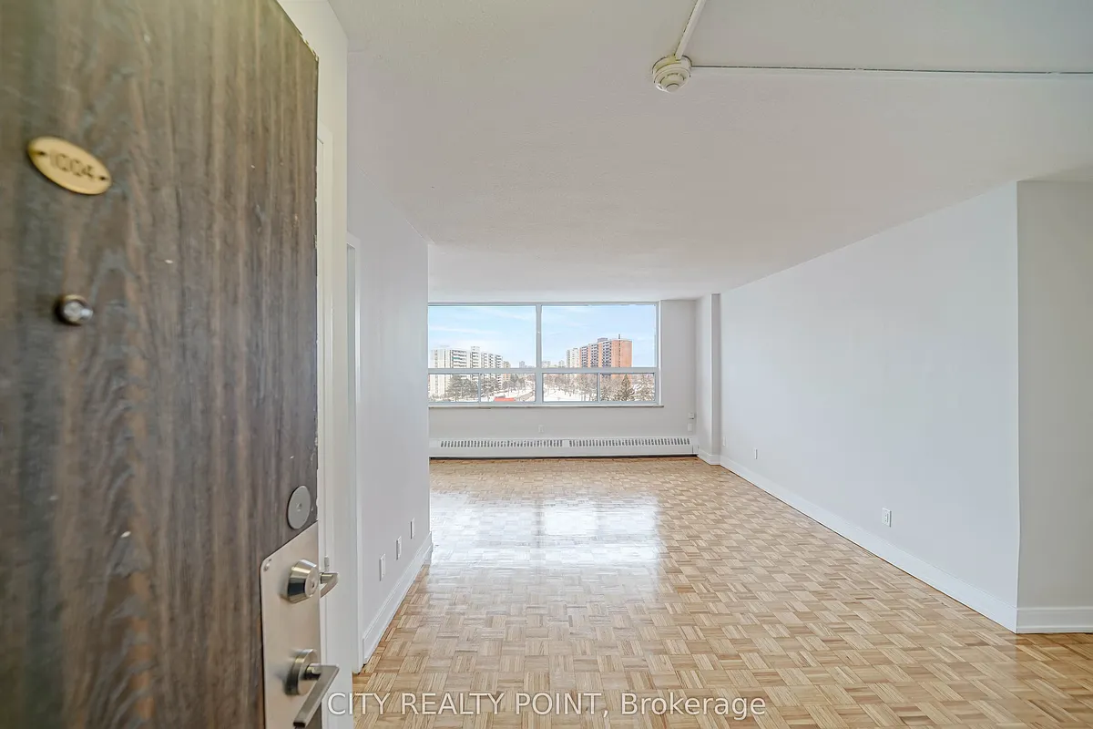 Building Photo - 6200 Bathurst St #1504