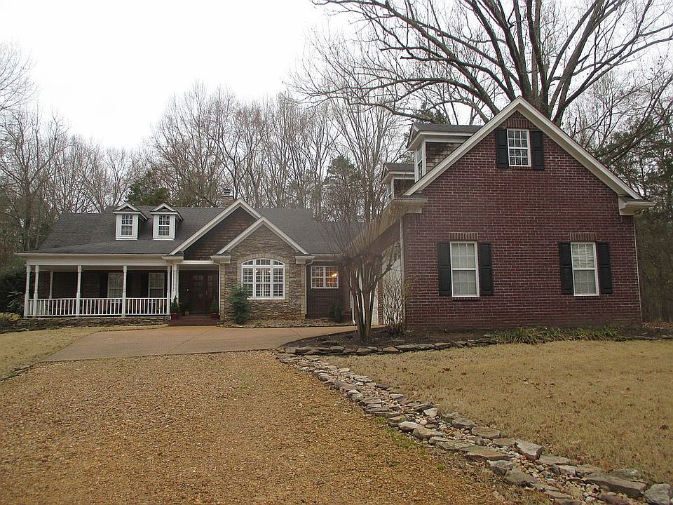 2nd image of 574 Farley Rd