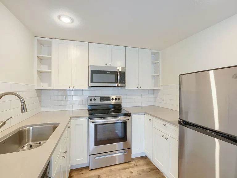 2015 43rd Ave E #3 — Photo 1