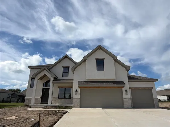 2334 Foxtail Dr, Kearney, MO 64060