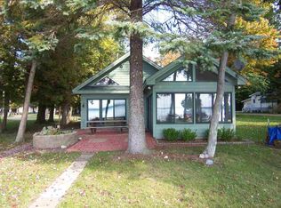 101 Henry, Higgins Lake, MI 48627