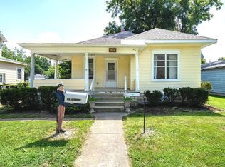 205 E Hickory St, Fairbury, IL 61739