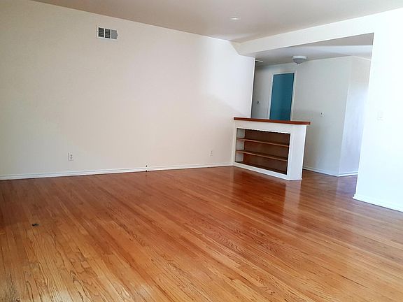 5th image of 6849 Bianca Ave