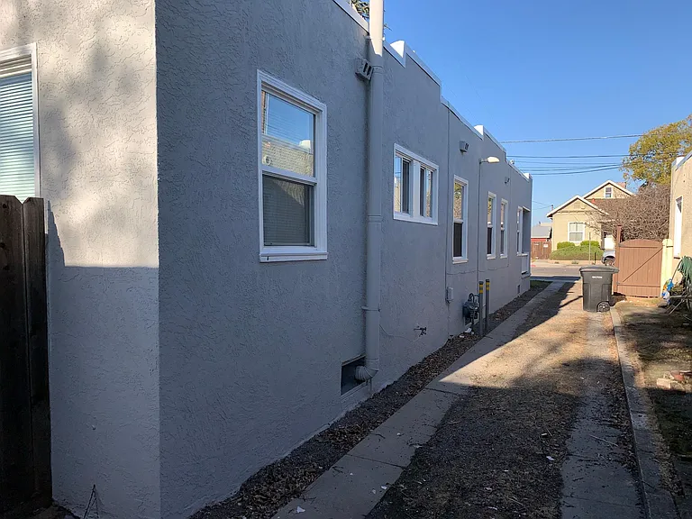 208 N 2nd Ave — Photo 24