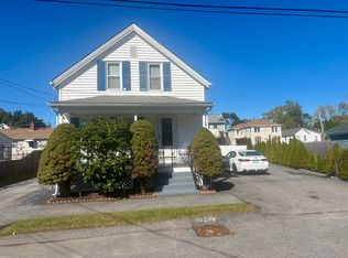 35 Collins St, Bristol, RI 02809