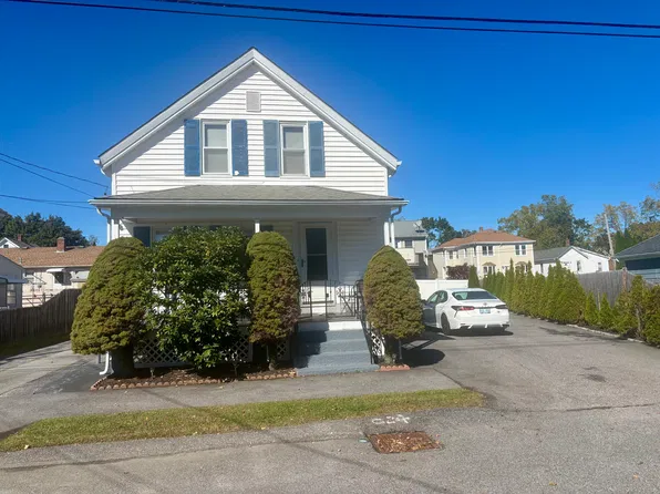35 Collins St, Bristol, RI 02809