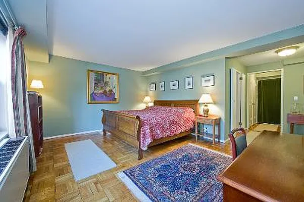 Sold by Corcoran | media 6