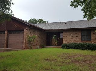 325 Crestdale, Noble, OK 73068