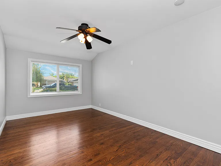 831 E Hoover Ave — Photo 23