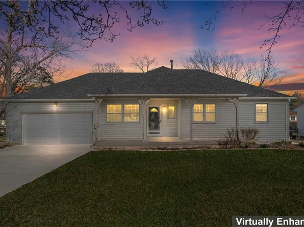 9201 Hardy St, Overland Park, KS 66212