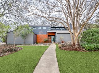 1726 Milestone Rdg, Lewisville, TX 75067