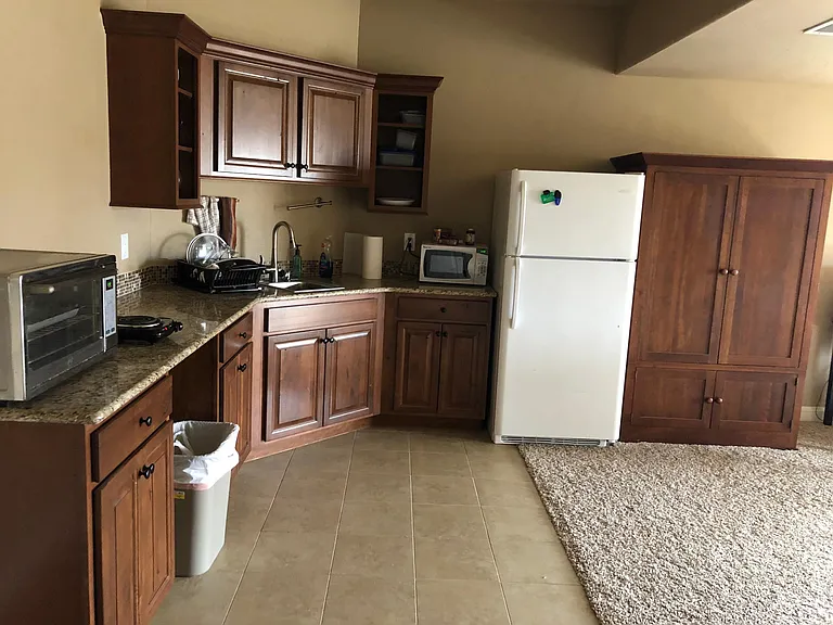 Full size Refrigerator, AirFryer, Convection Oven, Toaster, Microwave, Coffee Maker, Induction & Electric cook-top, Gas & Charcoal BBQ Grill, Dining Table