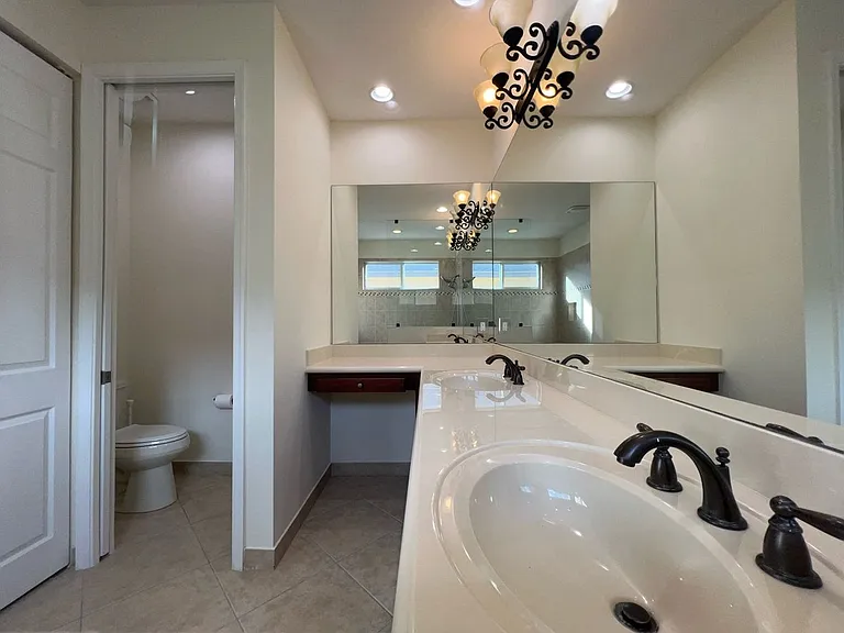 11948 SW Crestwood Cir — Photo 35