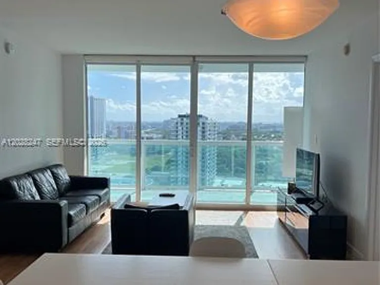 1800 N Bayshore Dr #2310 — Photo 17