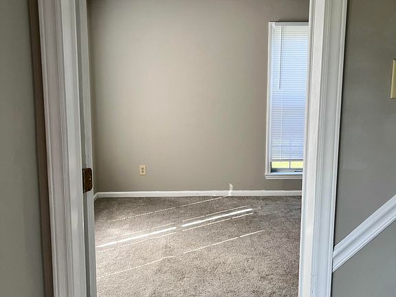 3rd image of 4431 Corey Rd