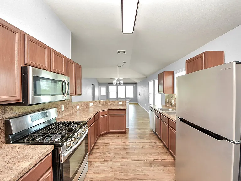 3226 View Valley Trl — Photo 11