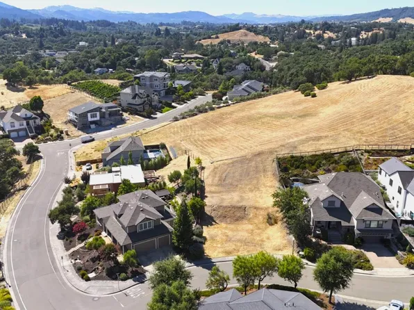 1571 Clear Ridge Drive, Healdsburg, CA 95448