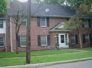 826 W Pacific Ave #828, Waukegan, IL 60085