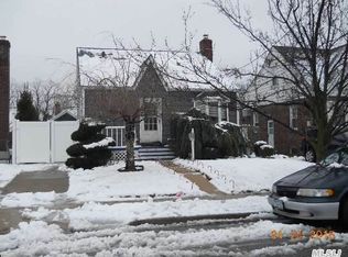 259 Madison St, Franklin Square, NY 11010