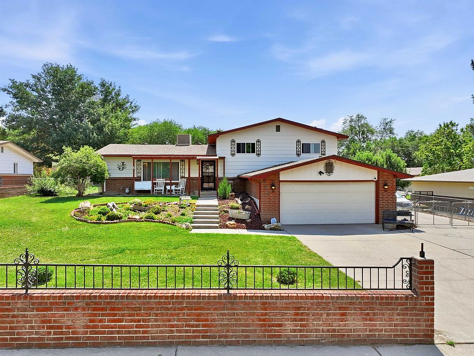 1st image of 562 Normandy Dr